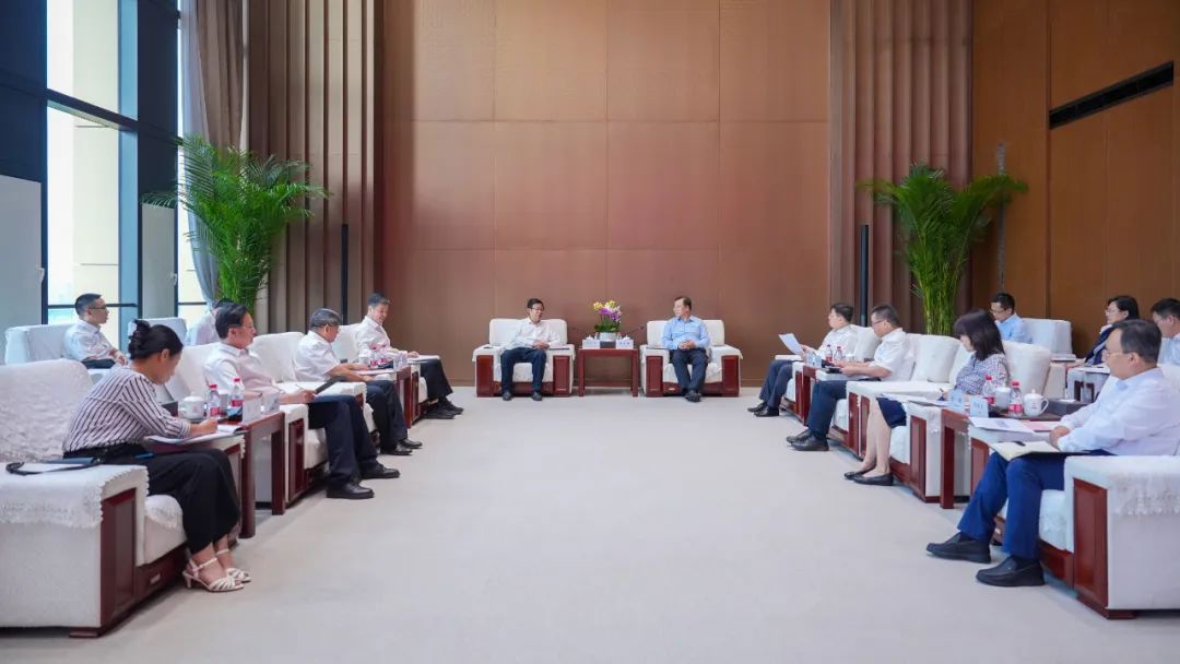 王德成造访中国诚通并出席科创基金相助签约仪式